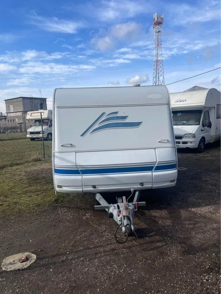 Karavan Wilk S3 560 DM