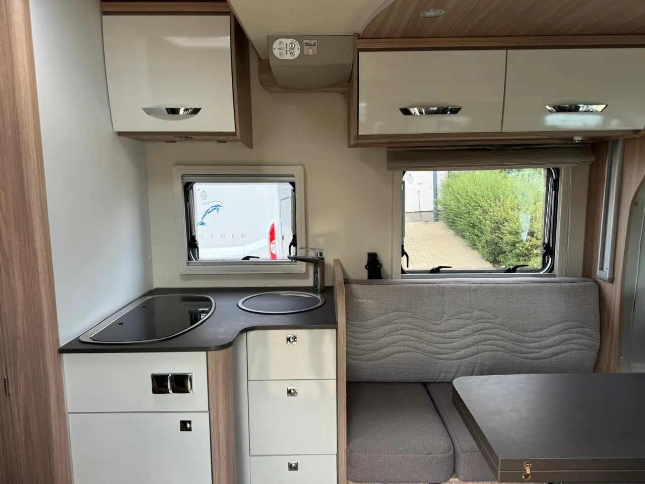 Bürstner Delfin T690 G